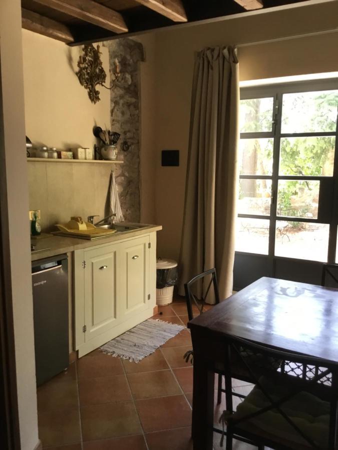 Agriturismo Castello Santa Margherita Cori エクステリア 写真
