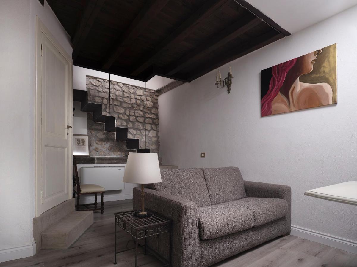 Agriturismo Castello Santa Margherita Cori エクステリア 写真