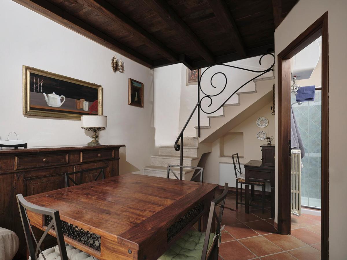 Agriturismo Castello Santa Margherita Cori エクステリア 写真