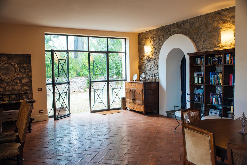 Agriturismo Castello Santa Margherita Cori エクステリア 写真